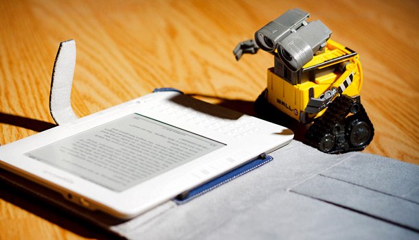 Robot reading content